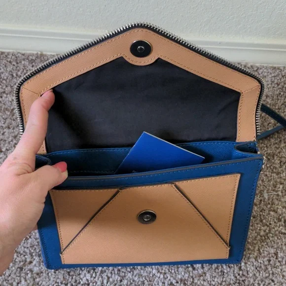 NWOT REBECCA MINKOFF MINI MARLOWE NAVY TAN BLACK CROSSBODY PURSE HANDBAG - Picture 5 of 7